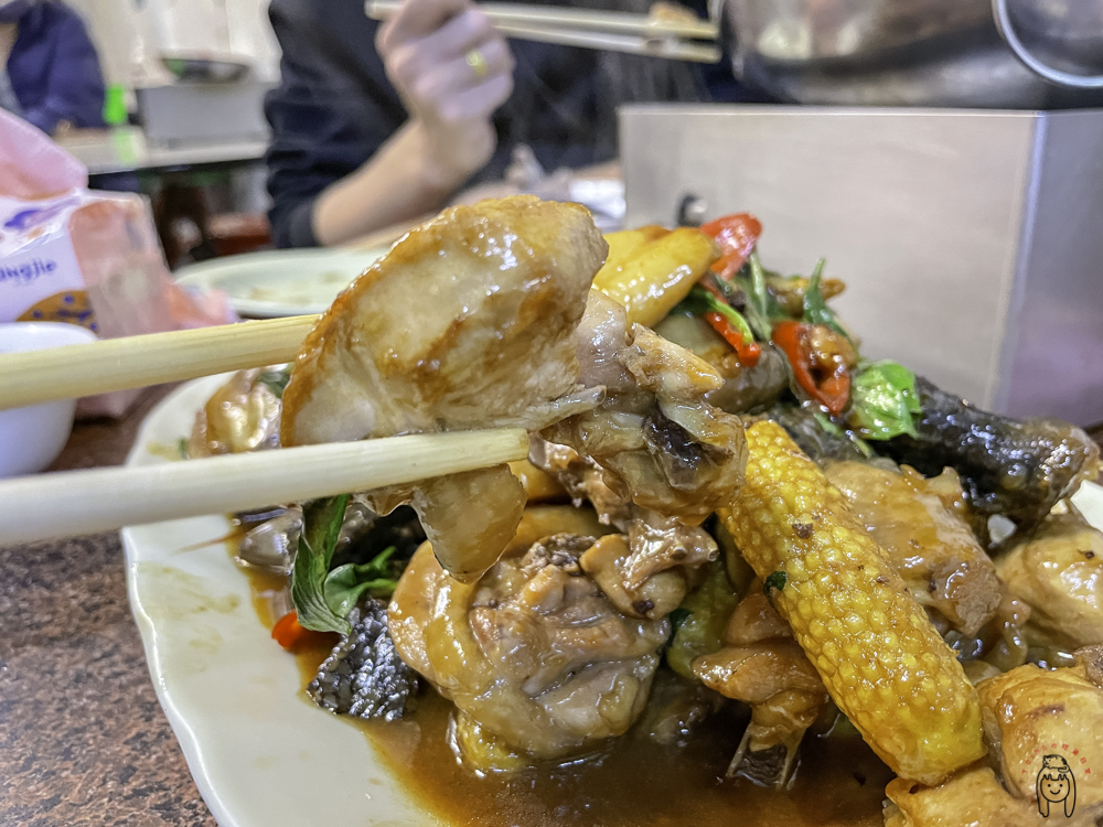 台南北區火鍋｜馨味薑母鴨，內行人必吃胡椒白菜雞、三杯雞，冬天不吃這火鍋太可惜！