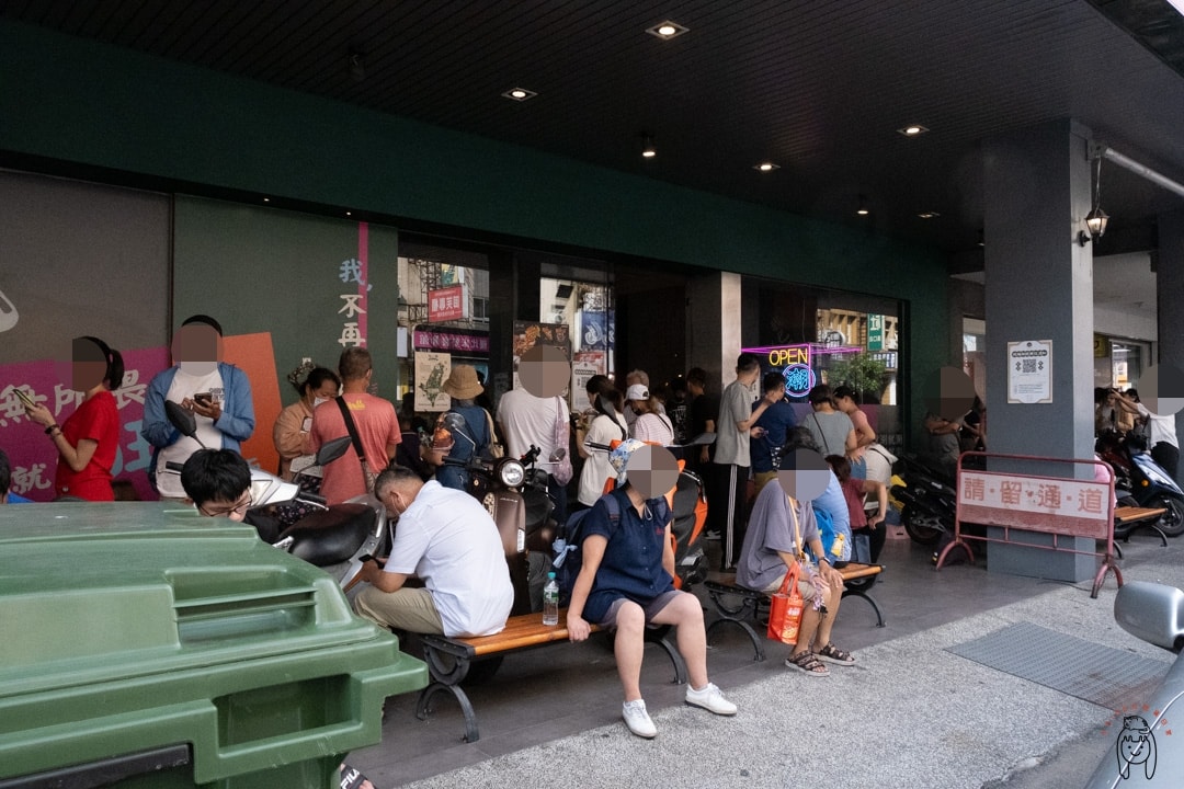 20251002-l0zv7 20251002-l0zv7