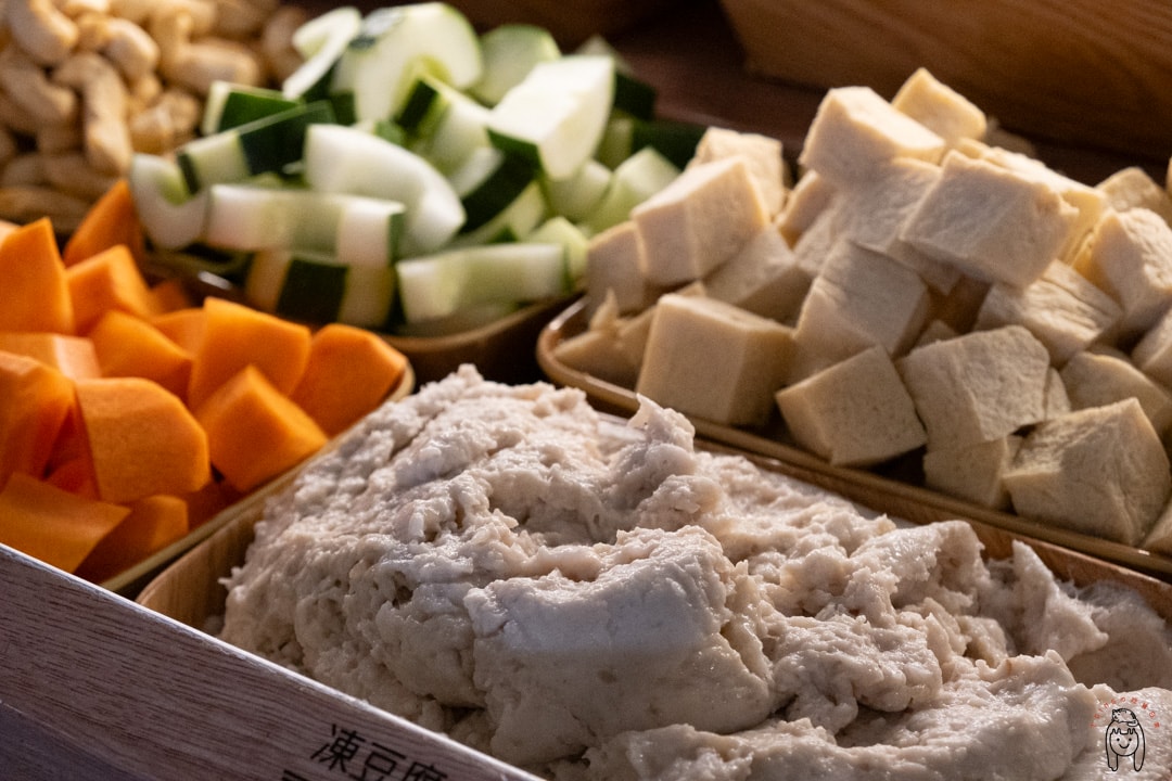 20251002-z14tt 20251002-z14tt