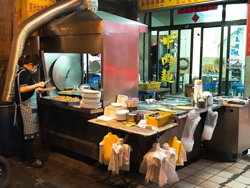 【台南東區】和記鍋貼，東寧路上擁有軟Q帶勁好味道鍋貼